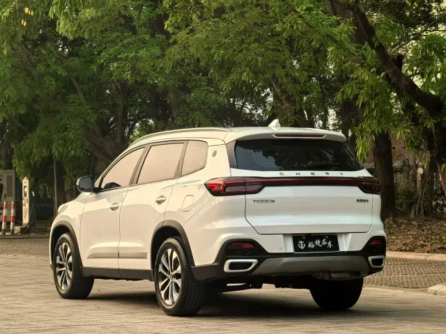 Chery Tiggo 8 — Фото автомобиля 5
