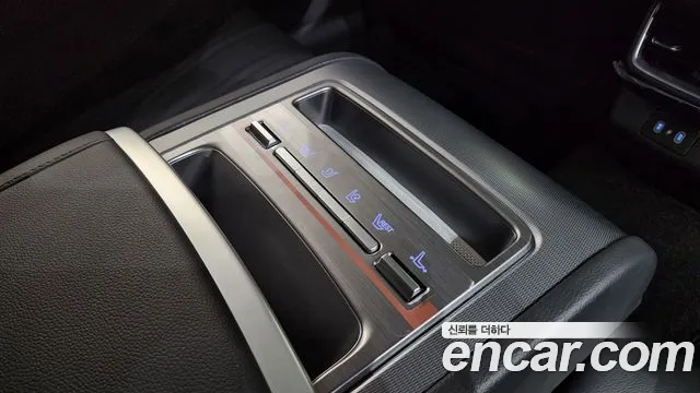 Hyundai Grandeur Grandeur (GN7) 3.5 Бензин 2WD — Фото автомобиля 18