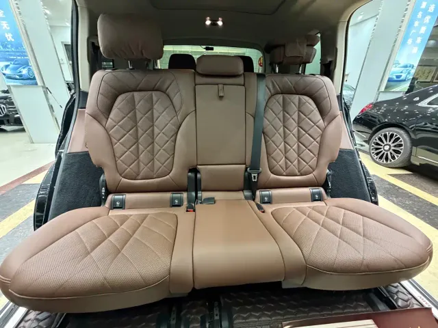 BMW X7 — Фото автомобиля 13