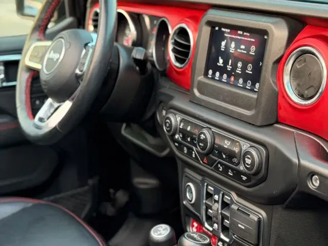Jeep Wrangler — Фото автомобиля 8