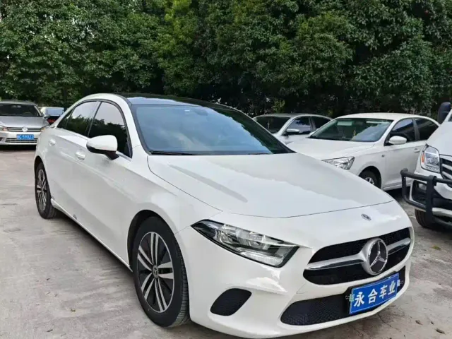 Mercedes-Benz A-Class — Фото автомобиля 3