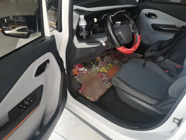 Wuling NanoEV — Фото автомобиля 15