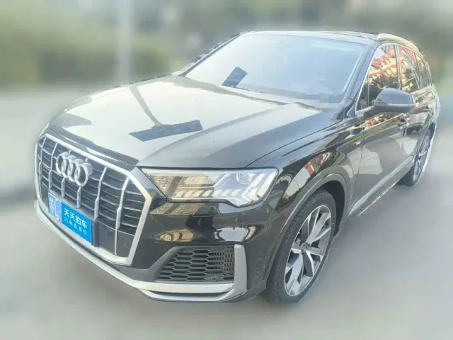 Фотография автомобиля — Audi Q7