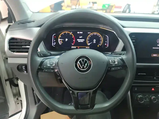 Volkswagen T-Cross — Фото автомобиля 10