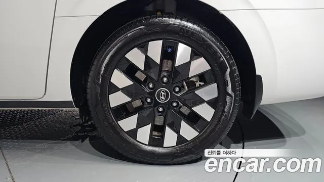 Hyundai Staria — Фото автомобиля 5