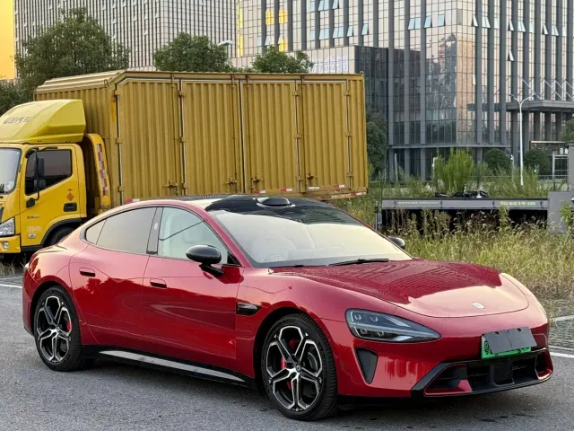 Xiaomi SU7 — Фото автомобиля 2