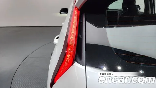 Kia Niro The All New Niro Signature — Фото автомобиля 23