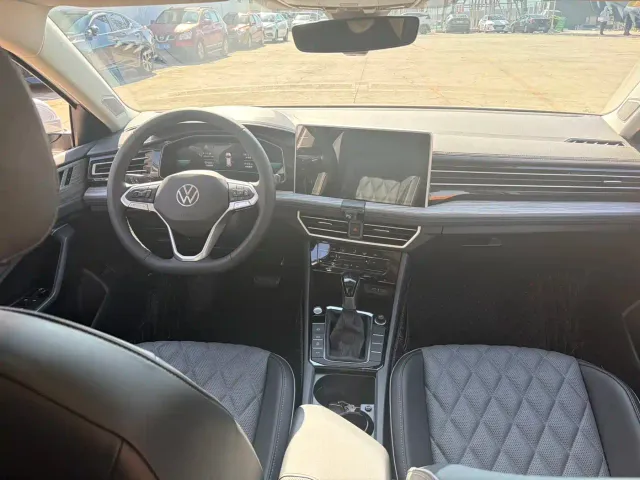 Volkswagen Sagitar — Фото автомобиля 5