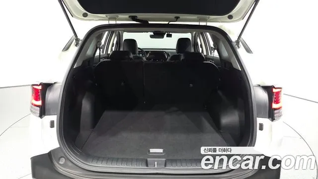 Kia Sportage Sportage 5-е поколение Бензин 1.6 турбо 2WD — Фото автомобиля 17