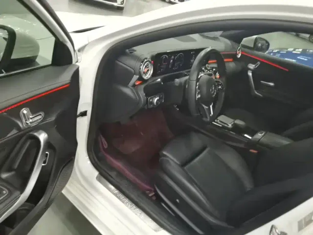 Mercedes-Benz A-Class — Фото автомобиля 15