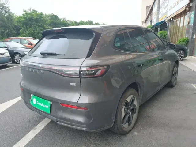 Geely Galaxy E5 — Фото автомобиля 6