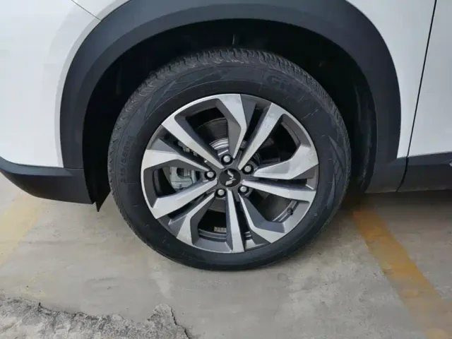 Wuling Asta — Фото автомобиля 22