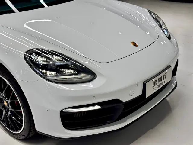 Porsche Panamera — Фото автомобиля 14