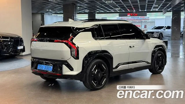 Kia EV3 — Фото автомобиля 2