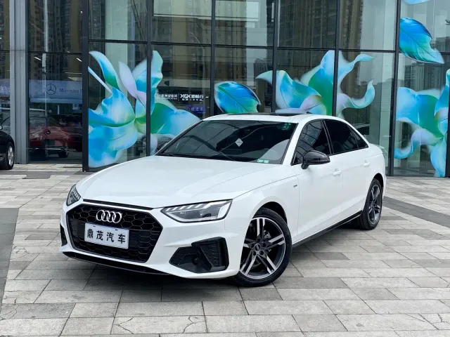 Фотография автомобиля — Audi A4L