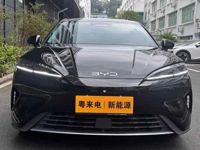 BYD Seal 07 EV — Фото автомобиля 2