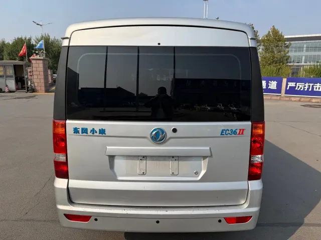 Dongfeng Xiaokang EC36II — Фото автомобиля 5