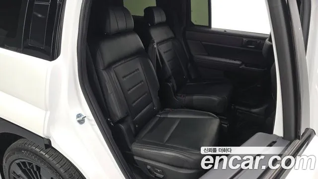 Hyundai Santa Fe — Фото автомобиля 12
