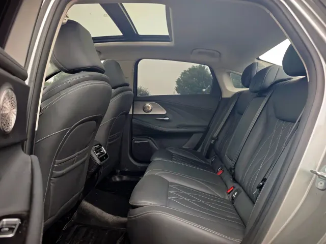 Chery Arrizo 8 — Фото автомобиля 10