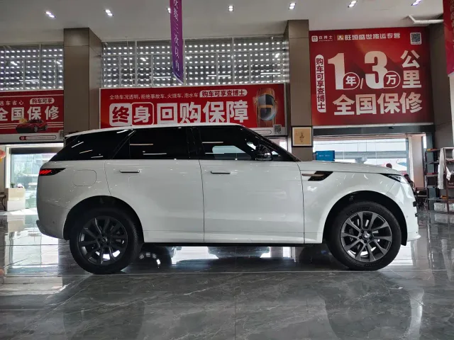 Land Rover Range Rover Sport — Фото автомобиля 22