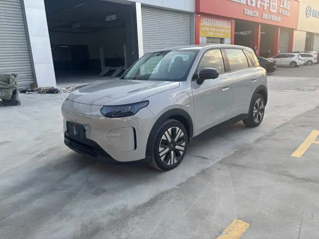 Leapmotor A10 — Фото автомобиля 2