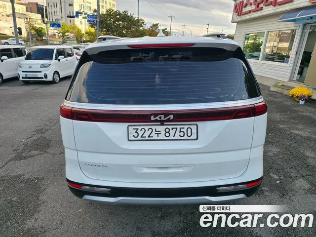 Kia Carnival 4th Gen — Фото автомобиля 4