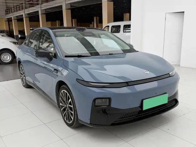 Leapmotor B01 — Фото автомобиля 3