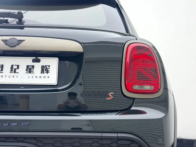 MINI Hatch — Фото автомобиля 12