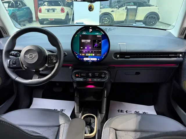 MINI Cooper — Фото автомобиля 10