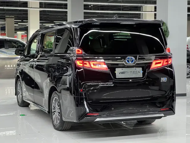 Toyota Vellfire — Фото автомобиля 6
