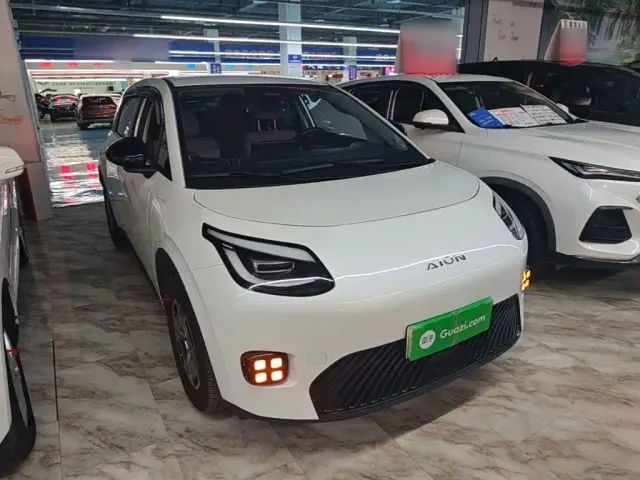 GAC Aion UT — Фото автомобиля 3