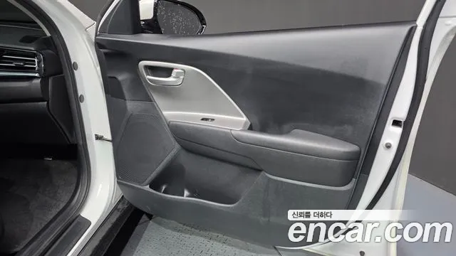 Kia Niro Niro Plus Earth — Фото автомобиля 22