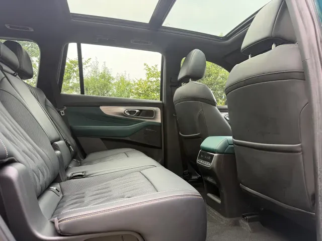 GAC Trumpchi GS8 — Фото автомобиля 17