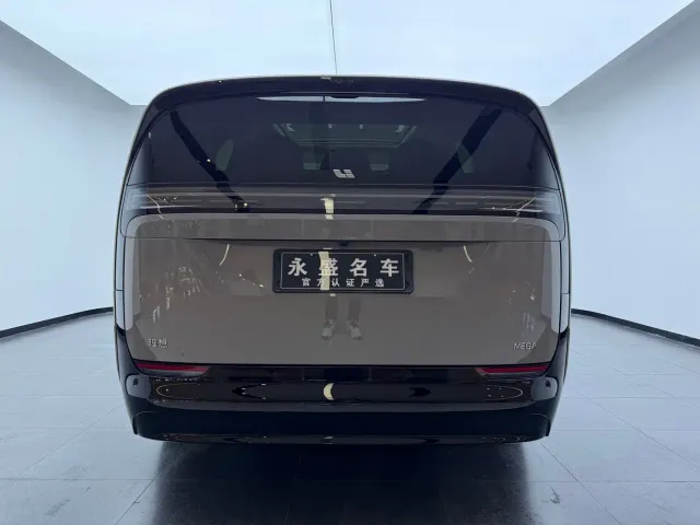 Li Auto MEGA — Фото автомобиля 5