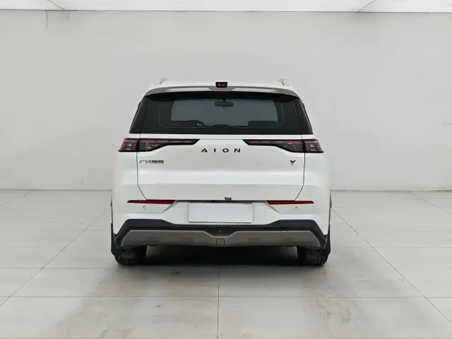 GAC Aion Y — Фото автомобиля 5