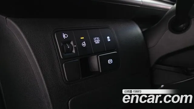 Hyundai Staria Staria — Фото автомобиля 24