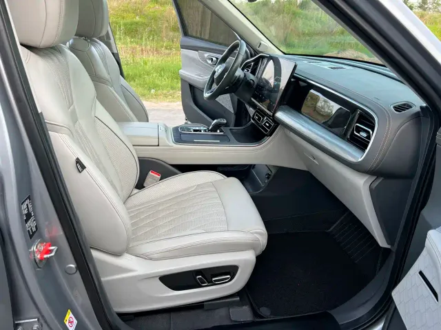 GAC Trumpchi GS8 — Фото автомобиля 17