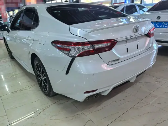 Toyota Camry — Фото автомобиля 4