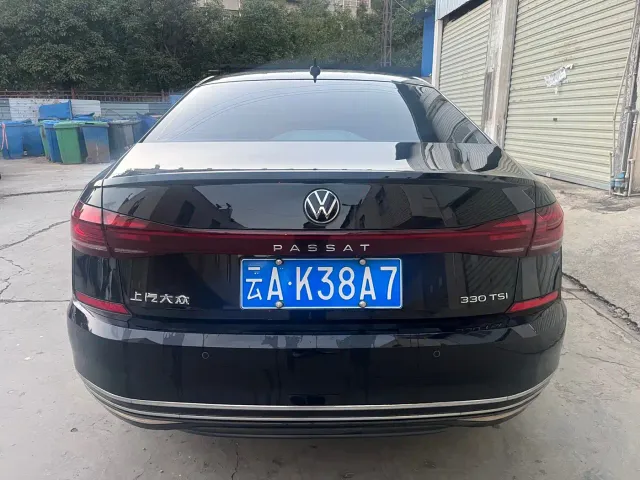 Volkswagen Passat — Фото автомобиля 11