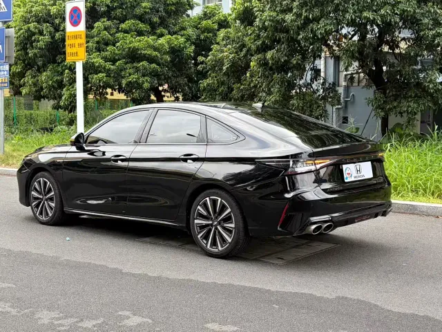 Chery Arrizo 8 — Фото автомобиля 9