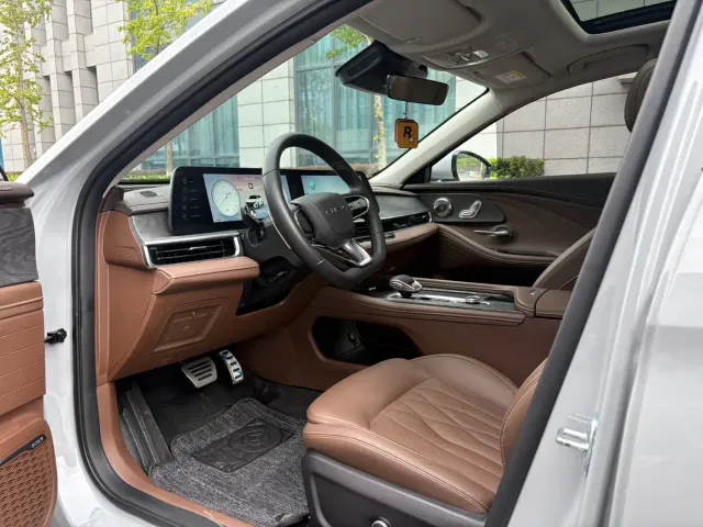 Chery Arrizo 8 — Фото автомобиля 7