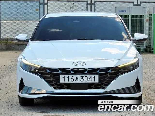 Фотография автомобиля — Hyundai Avante CN7
