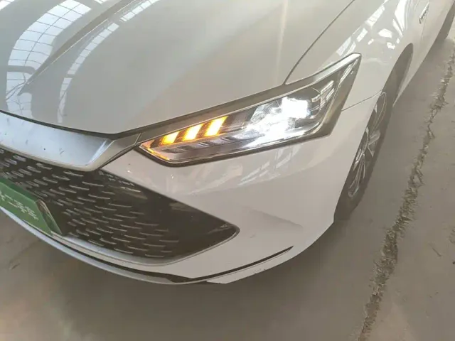 BYD Qin PLUS — Фото автомобиля 23