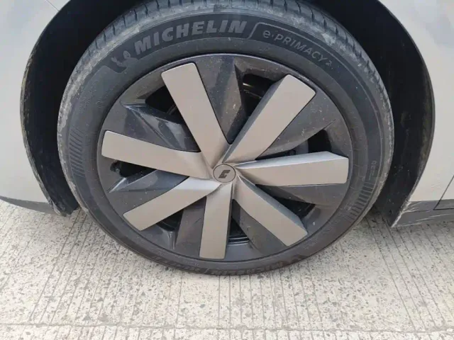 Li Auto i6 — Фото автомобиля 22