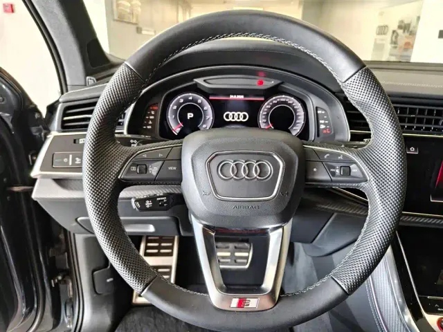 Audi SQ7 — Фото автомобиля 9