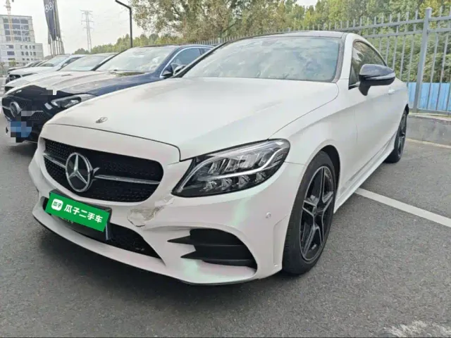 Фотография автомобиля — Mercedes-Benz C-Class
