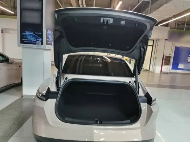 Nio ET5 — Фото автомобиля 18