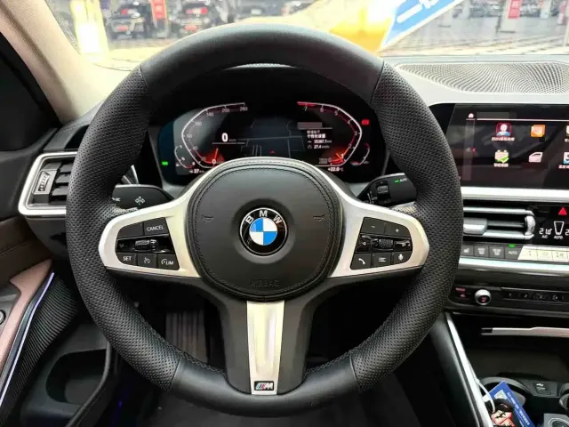 BMW BMW 3 Series 2022 320Li M Sport Package — Фото автомобиля 11