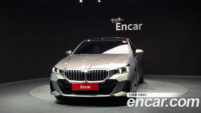 BMW 5-Series — Фото автомобиля 3