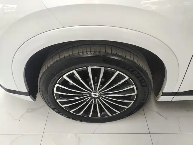 Dongfeng Aeolus L8 — Фото автомобиля 22